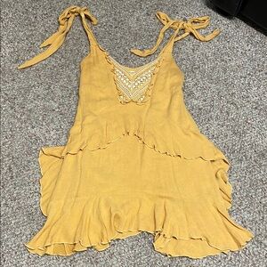 Heartloom Yellow toe top Ruffled Dress with Lace Detail